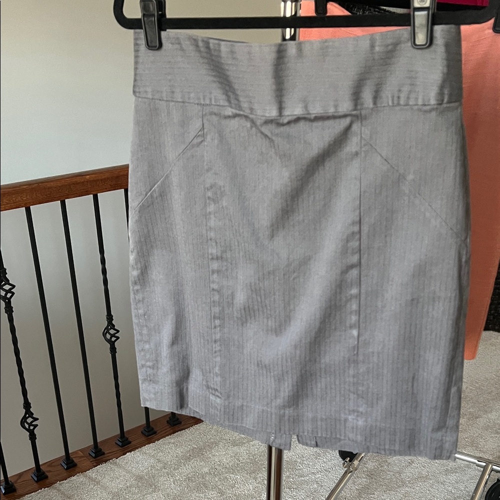 Banana Republic Gray Pencil Skirt 22”